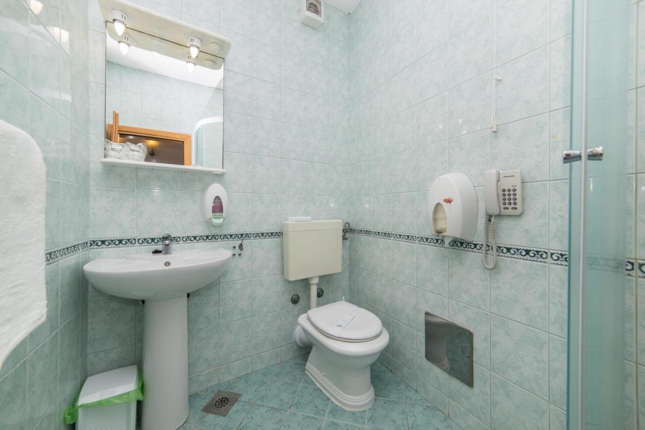 Hotel Riva Brist Dış mekan fotoğraf